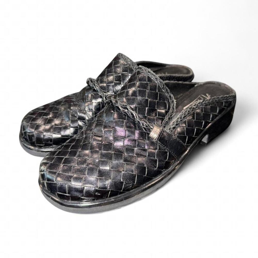 Artiva Lites Black Leather Woven Basket Weave Loafer Clog Mules 7 Made in Brazil